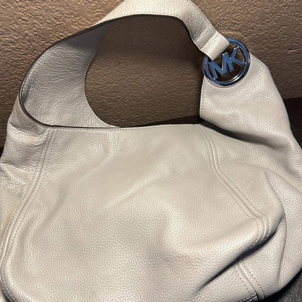 Medium Hobo Shoulder Bag. New with tags